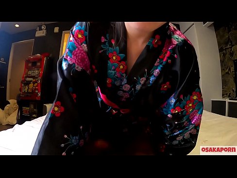 ❤️ Vajza e re cosplay pëlqen seksin deri në orgazmë me një shiringë në një kalorës dhe një blowjob. Vajzë aziatike me pidhi leshtore dhe cica të bukura me kostum tradicional japonez në video amatore që tregon masturbim me lodra qij. Sakura 3 OSAKAPORN. ❤ Porno në pornografi sq.xxxner.ru ﹏